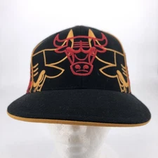 Chicago Bulls Hat Cap Fitted Mens 7 Black Yellow Red NBA Basketball UNK