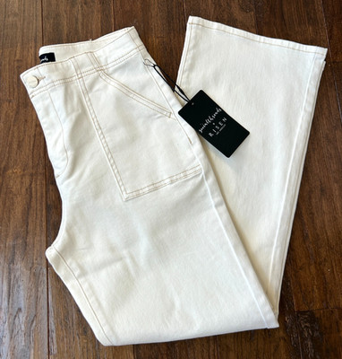 Risen x Social Threads Rosie Ankle Flare Jeans Cream Size 30 Utility Pockets