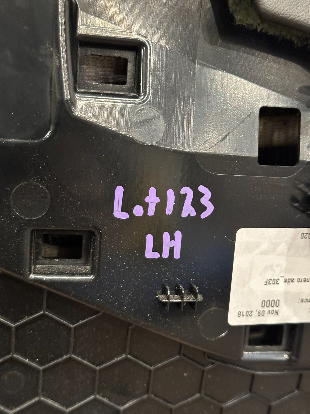 2018-2024 LAMBORGHINI URUS LOWER LEFT CENTER CONSOLE TRIM OEM 4ML863303