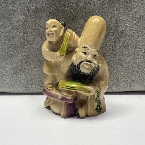 VINTAGE CARVED FIGURINE MULTI-COLOR 2 PERSON  #018 made of  RESIN / JAPAN