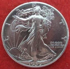 1939 (P) Walking Liberty Silver Half Dollar - Circulated - Actual Coin V5