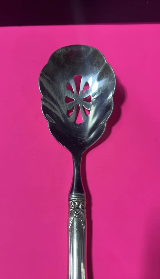 Cuchara para verduras Towle de plata de ley Foto 3 de 4