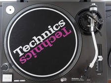 Technics SL-1210MK2 Turntable - Black w/ Dust Cover and Stanton 500 2 Stylus