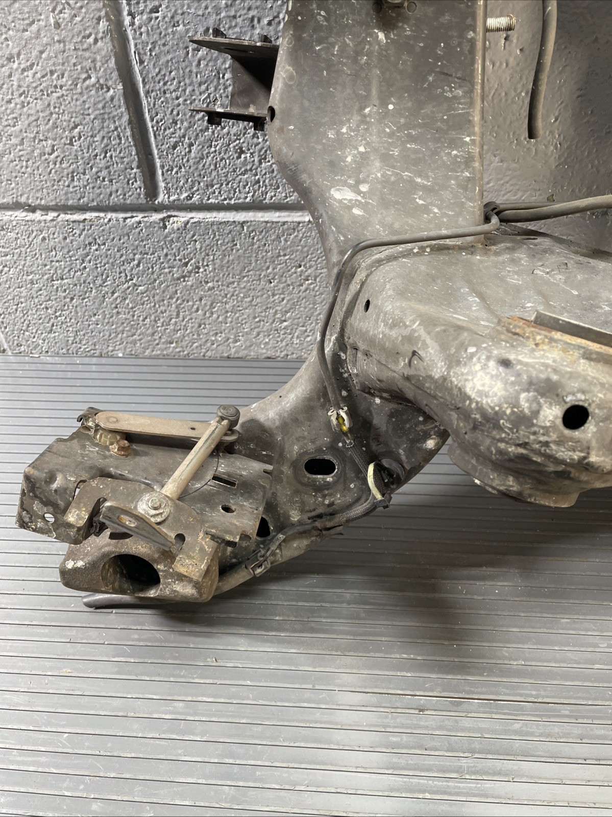 2013-2024 Maserati Ghibli M157 RWD Rear Suspension Subframe Crossmember OEM