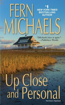 Up Close and Personal - Michaels, Fern - Good - See condition notes
