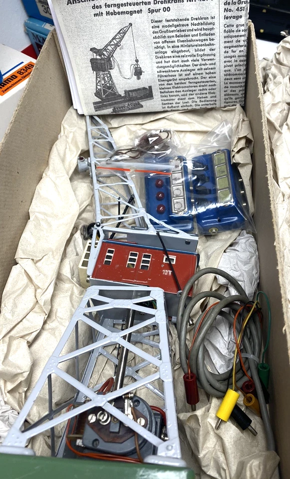 Märklin ho Kran451 G KRAN  komplett  STELLPULTE -ANLEITUNG,TIEFSTRAHLER --2 /800 - Bild 2 von 4