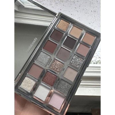 Huda Beauty Icy Nude Eyeshadow Palette Highly Pigmented Shades New 18 x 16.1 g