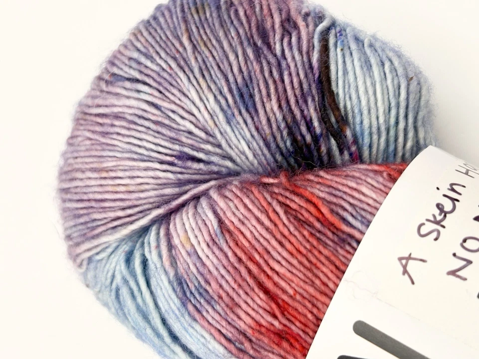 Woolen Boon 100% 美利奴 Superwash 羊毛手指 400 码“A Skein Has No Name” — 第 3/4 张图片