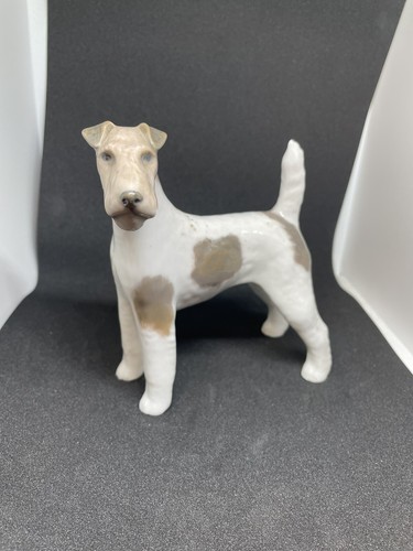 VINTAGE 3165 ROYAL COPENHAGEN  PORCELAIN FIGURINE WIREHAIRED FOX TERRIER