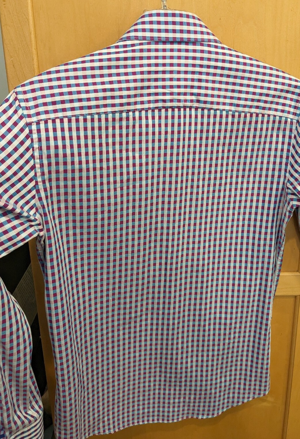 Bugatchi  Shaped  Fit Button Down  Size small Fli… - image 2