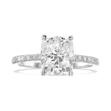 Diamond Engagement Ring VS1 F Radiant Cut 2.20 Ct Lab Created IGI Sparkling