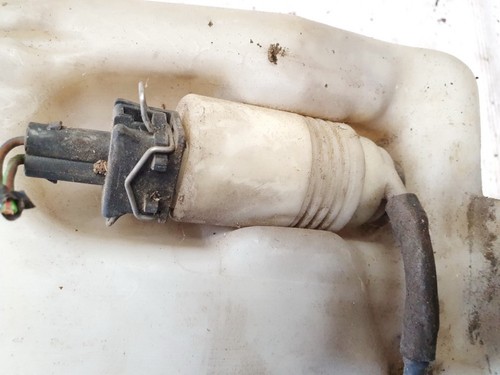 Waschwasserpumpe, Scheibenreinigung  Volkswagen Vento DE1447100-05