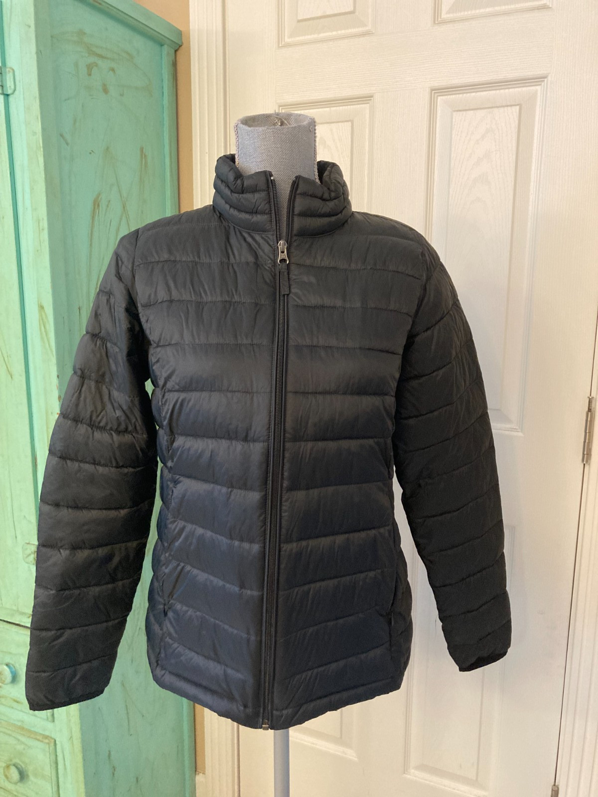 AMAZON ESSENTIALS, BLACK, PACKABLE, WATER RESISTA… - image 1