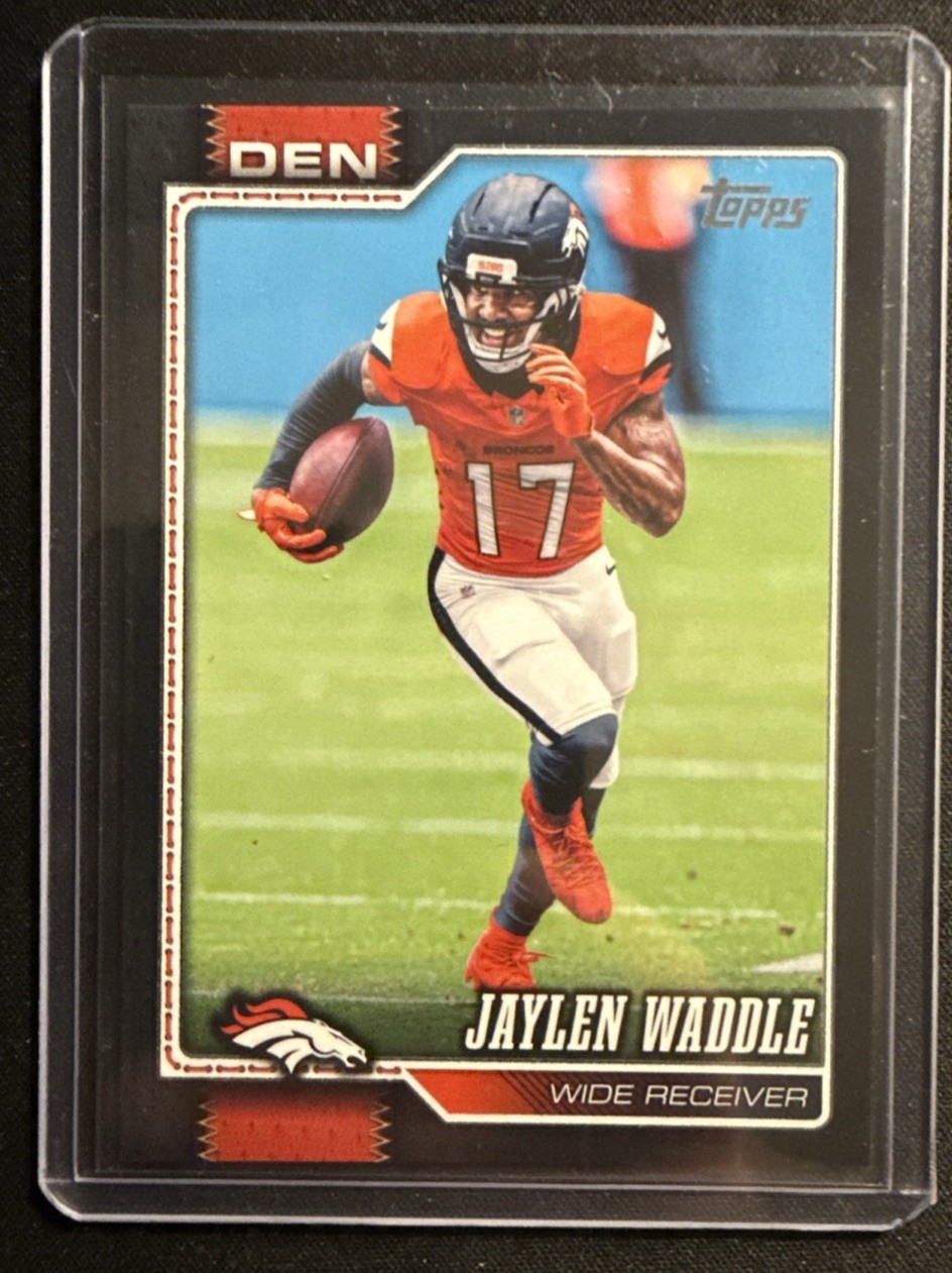 2026 Topps Flagship Football Jaylen Waddle #125 Broncos Parallel /70