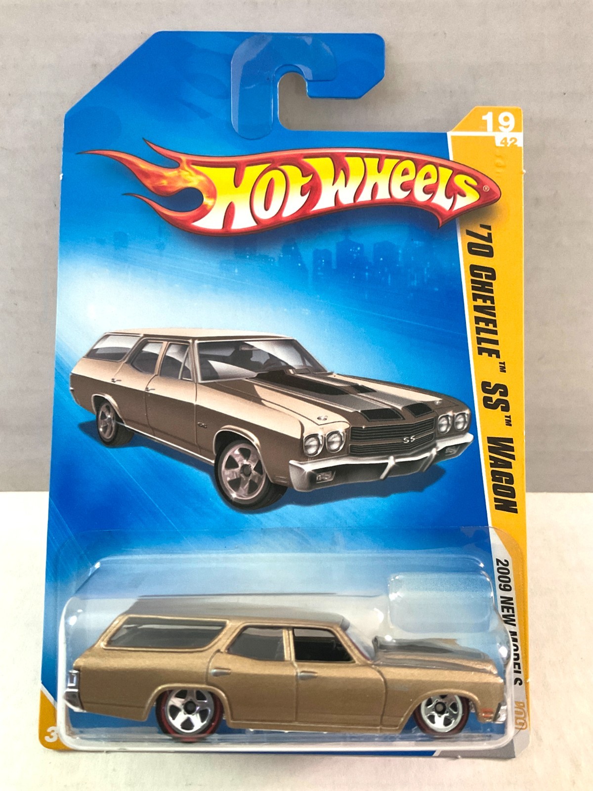 Hot Wheels 70 CHEVELLE SS WAGON - WALMART Excl REDLINES - 2009 New Models #19