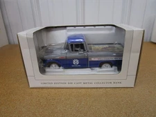 1957 Chevrolet truck Bank SPECCAST 1/24 New Holland Christmas 2001 diecast Z