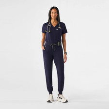 Figs Women's Zamora Jogger Scrub Pants in Navy, Size Small