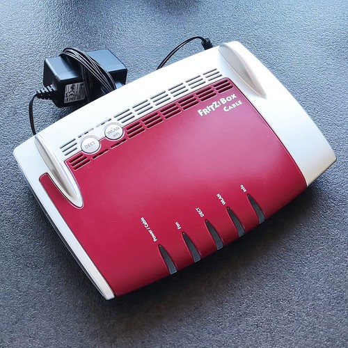 AVM FRITZ!Box 6430 Cable WLAN Router Kabelmodem mit Netzteil