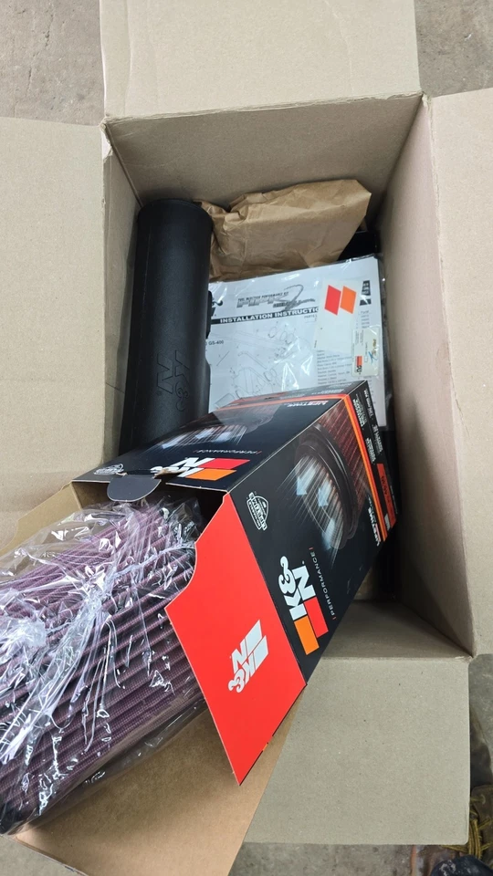 Lexus com entrada de ar frio - Imagem 2 de 4