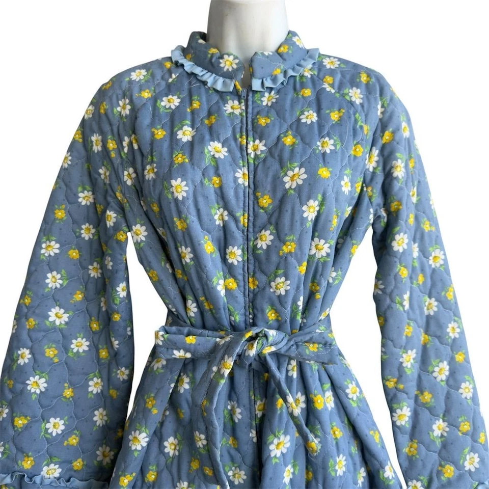 Acogedora bata acolchada floral azul vintage sin marca para mujer S media cremallera manga larga Foto 3 de 4