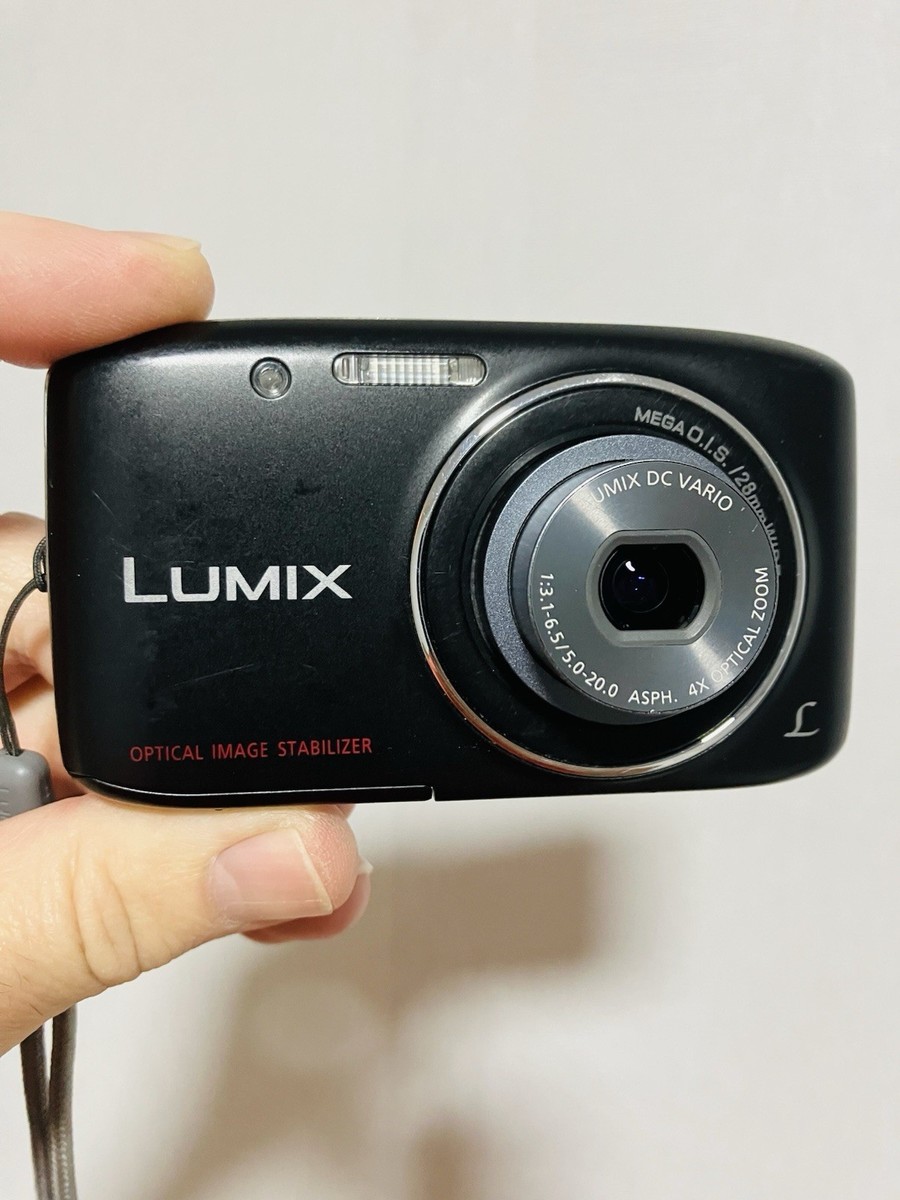 【美品】Panasonic LUMIX DMC-S2 ブラック SDカード付き Panasonic Lumix DMC-S2 Black Compact Digital Camera with SD
