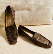 KATE SPADE Brown Metallic Accent Mocs Flats Size 9.5 B EUC