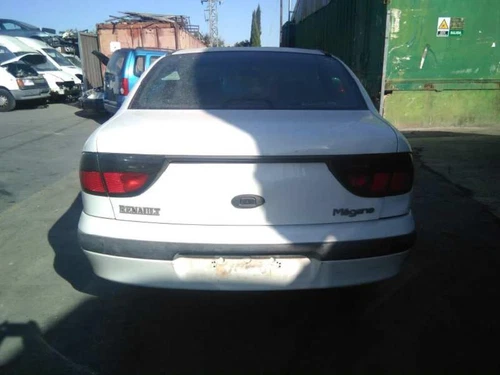 Piloto Trasero Derecho Interior para RENAULT MEGANE I CLASSIC (LA0) 19 1576142 - Imagen 9 de 10