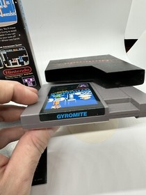 Gyromite - Nintendo NES - Complete In Box CIB Hangtab 5 Screw Near Mint!