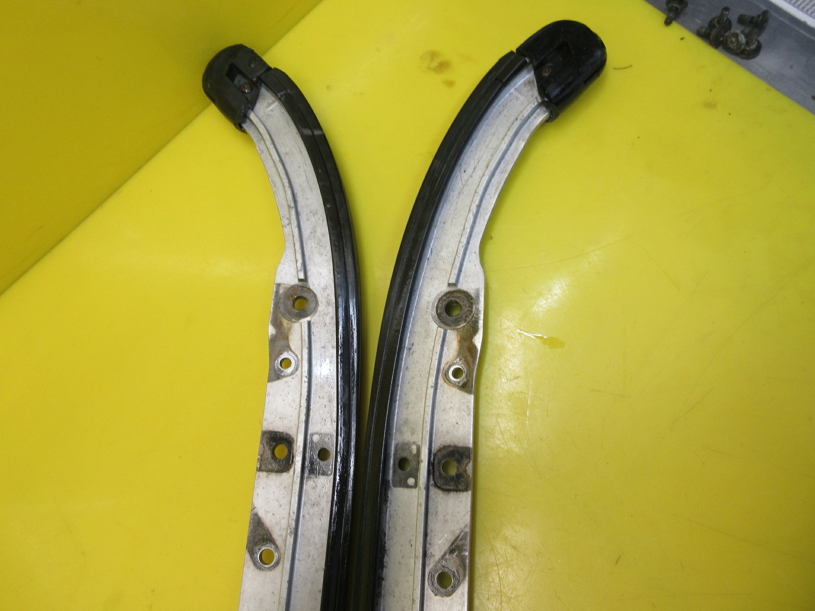 OEM 2004 YAMAHA RX1 RX 1 LE LEFT RIGHT SLIDING SKID FRAME SUSPENSION