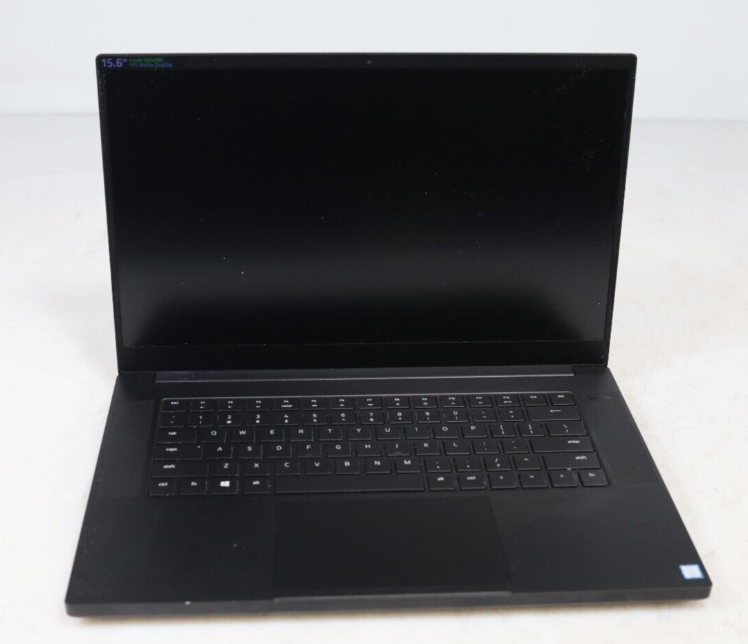 Razer Blade 15 RZ09-0300 15.6