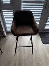 Swade Bar Stools Set of 2 Black and Brown In Excellent Condition Used.