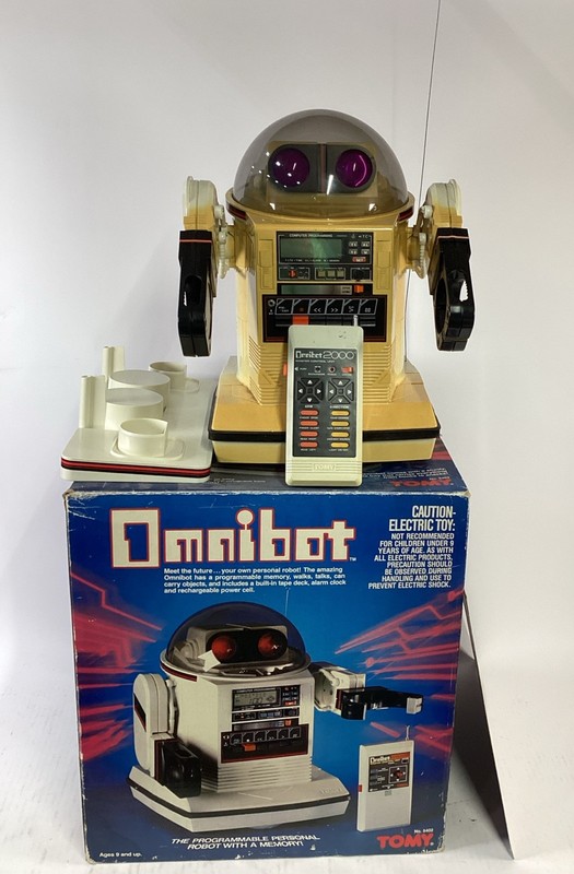 Vintage TOMY 5402 Omnibot Robot w/ Box, Remote & Tray - For Parts Or Repair