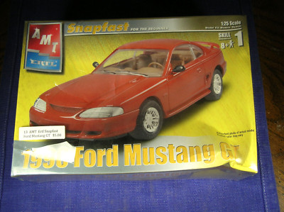 AMT ERTL 1996 Ford Mustang GT Snap Fast 1/25 Scale Model Kit 31801,  Sealed
