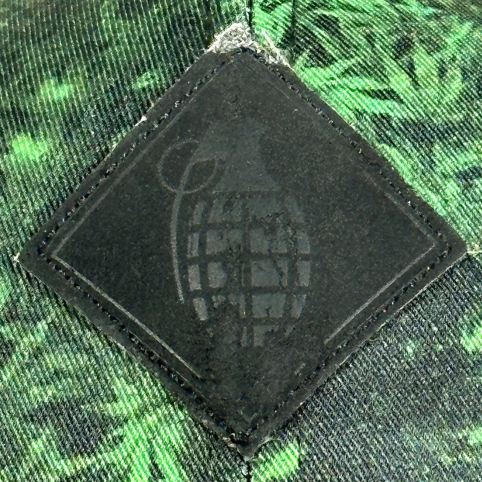 Gorra de béisbol Grenade plana facturada hoja verde diseño estampado CBD Snapback talla única Foto 3 de 4