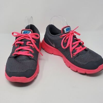 nike running flex experience 10 trainers in pink
