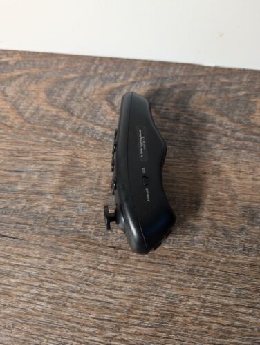 Bluetooth Remote Control for 3D Virtual Reality Headsets - iOS & Android - Black - Picture 2 of 5