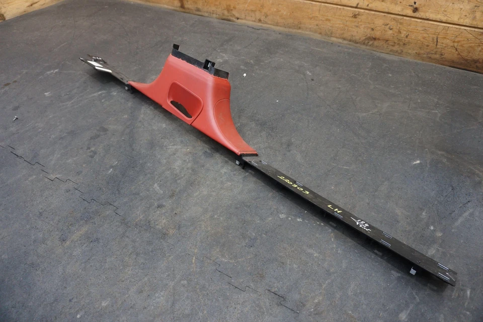 Left Lower B Pillar Sill Cover Trim Red 36A853387 36A853369B Bentley Bentayga - Image 2 of 4