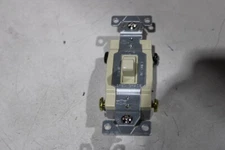 Eaton CS420V-BU Light and Dimmer Switches