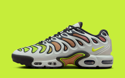 Original Nike Air Max Plus Drift  ( Herren Größe UK 8 EUR 42,5 ) Light Silver Volt