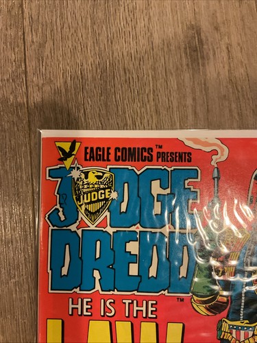 Judge Dredd #1 (Eagle Comics November 1983) BEAUTIFUL COPY READY FOR CGC! - Picture 2 of 7