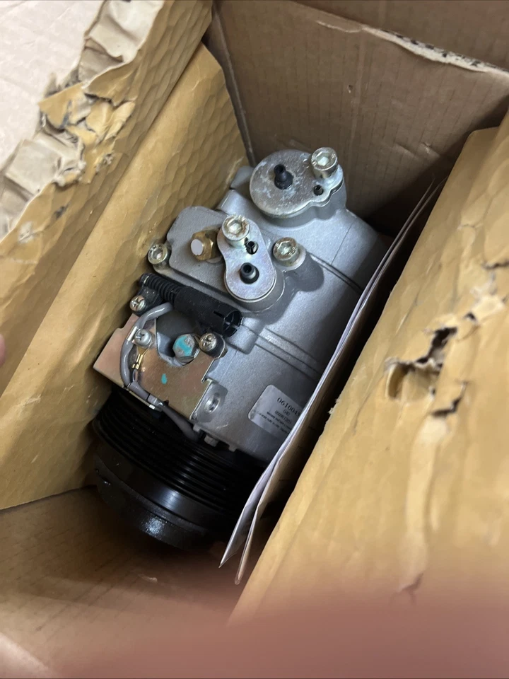 Spectra Premium 0610045 Compresor de aire acondicionado Sprinter Van 2003 Foto 2 de 3