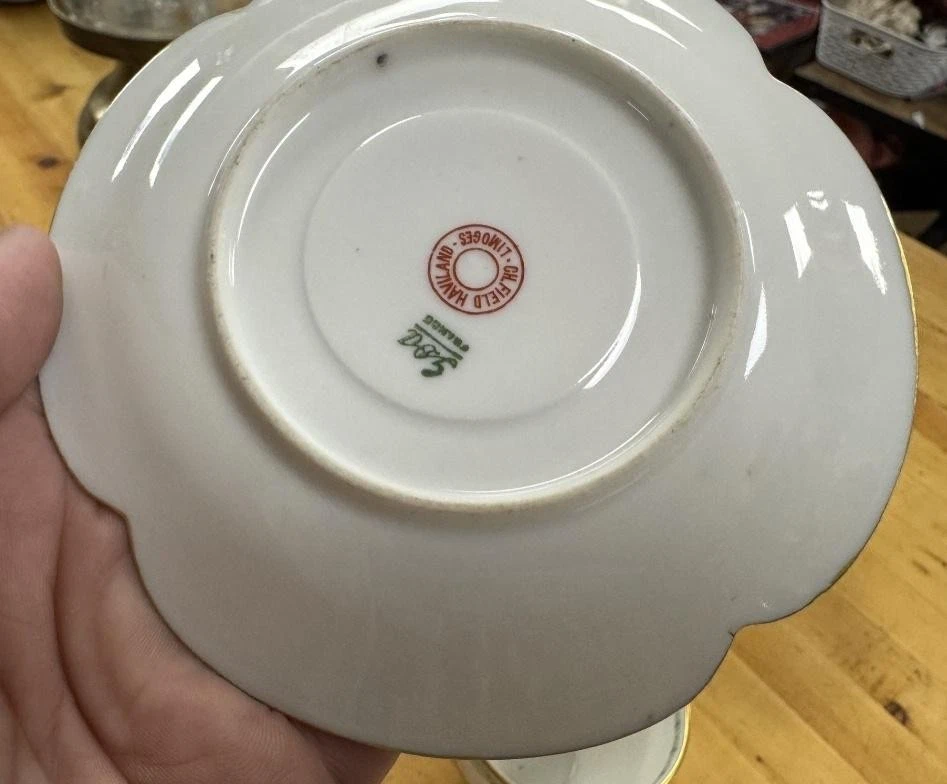 Juego de 4 tazas y platillos vintage Theodore Haviland Limoges Francia adornos florales dorados Foto 3 de 4