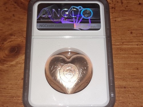 2021 Palau Rosy Heart 3D Heart Shaped 1 oz Silver Rose Gold Gilt Satin NGC MS70 - Picture 3 of 4
