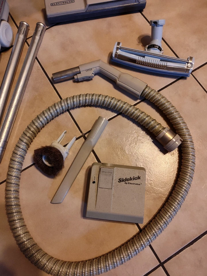 ELECTROLUX AMBASSADOR VACUUM W/ BAGS Power Nozzle Refurbished & Sidekick - Image 3 of 4