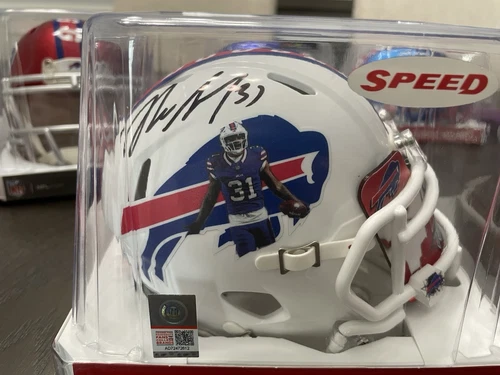 BUFFALO BILLS RASUL DOUGLAS SIGNED RIDDELL Speed MINI HELMET Beckett