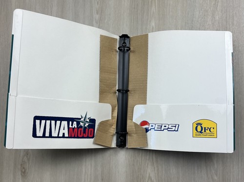 VTG Seattle Mariners 3 Ring Binder Promo 2003-2004 Viva La Mojo Pepsi Ichiro - Picture 3 of 7