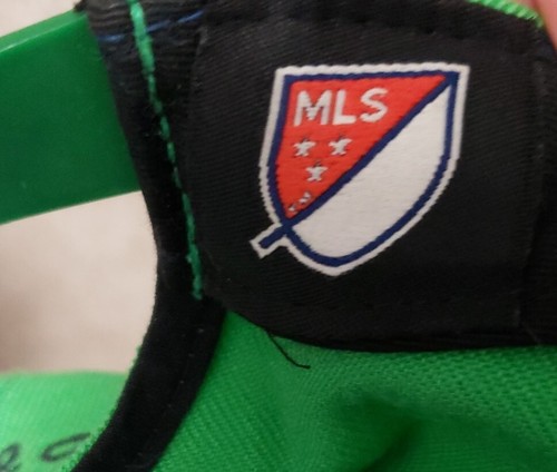 Seattle Sounders FC MLS Soccer Two Tone Mitchell & Ness Snapback Cap Hat Adult - Picture 7 of 11