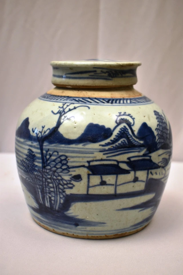 Antiguo tarro chino de cerámica azul y blanco de jengibre con tapa - paisaje oriental Foto 3 de 4
