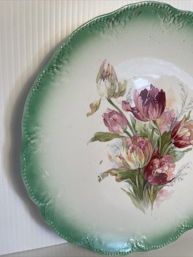 "Antiguo plato de porcelana semi vítreo KT&K Co borde de vieira verde rosa floral 10""" - Imagen 2 de 10