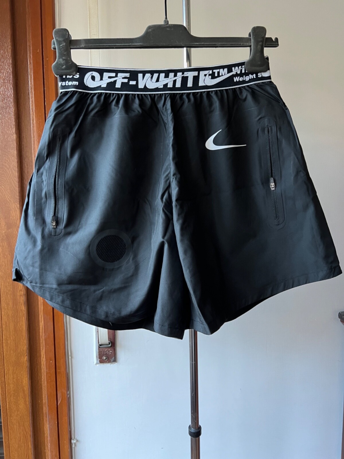 OFF WHITE X NIKE Esaurito raro Off White x Nike nero uomo NRG RU corto taglia S